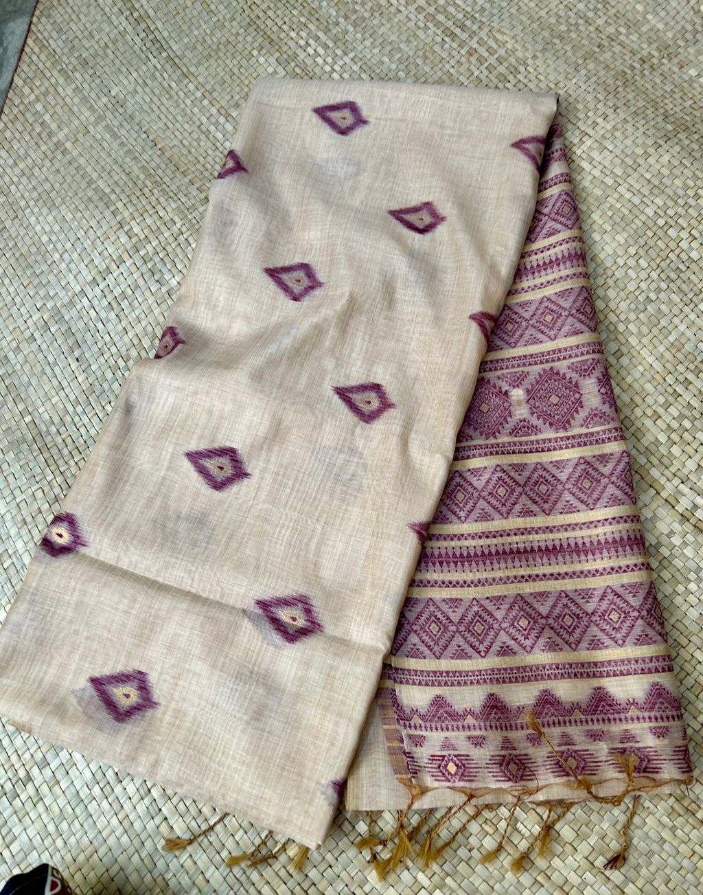 Beige Printed Jute Linen Saree