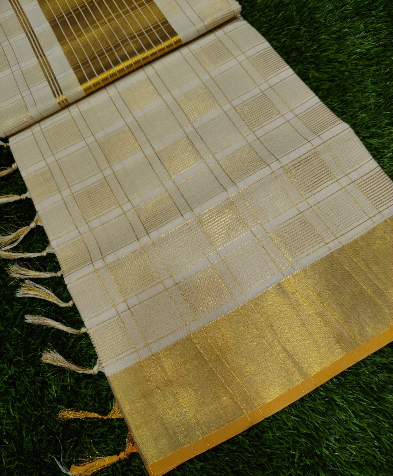 Golden Zari  Weaved kerala  Cotton Saree